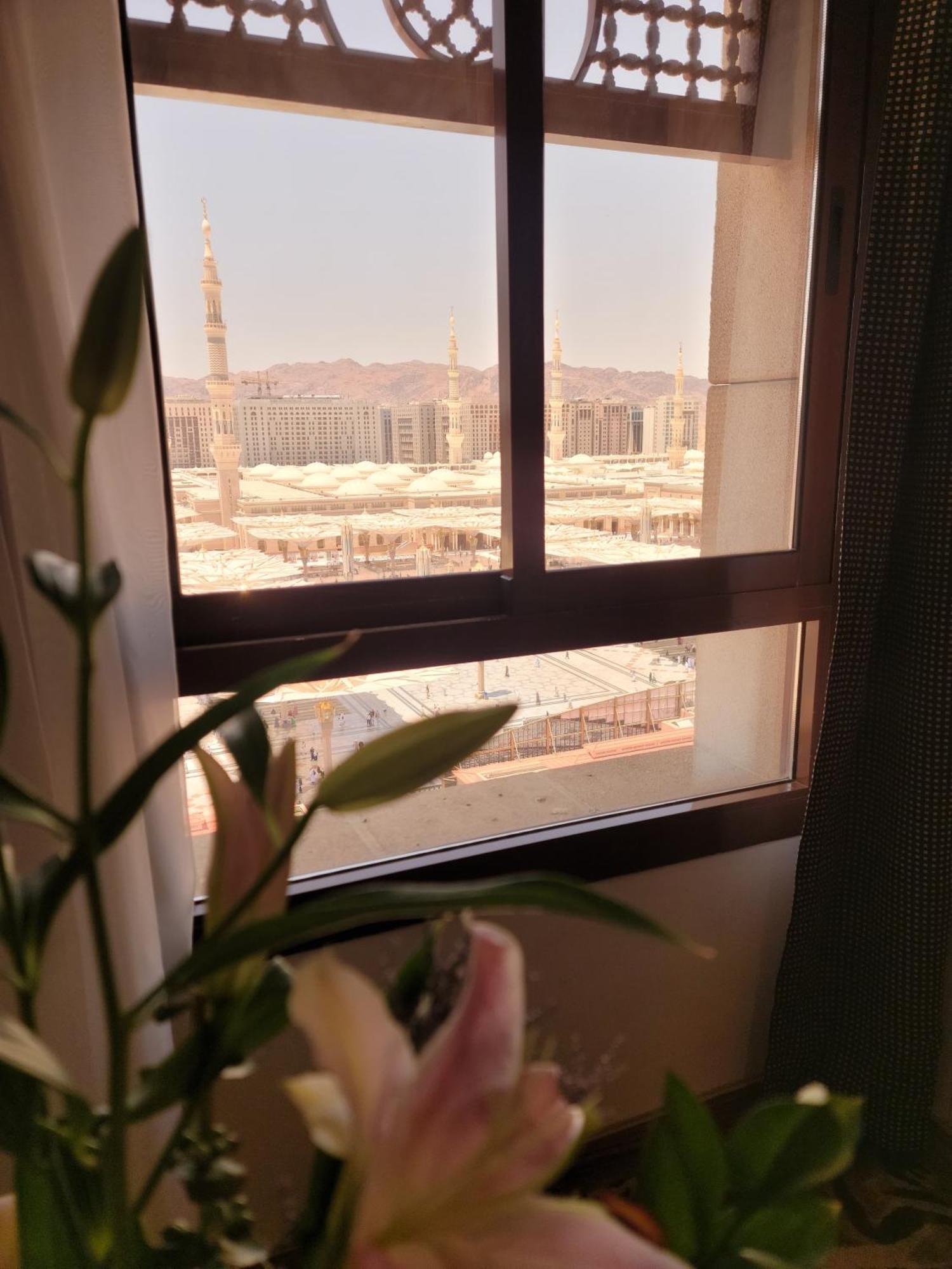 Golden Tulip Al Shakreen Medina Exterior photo