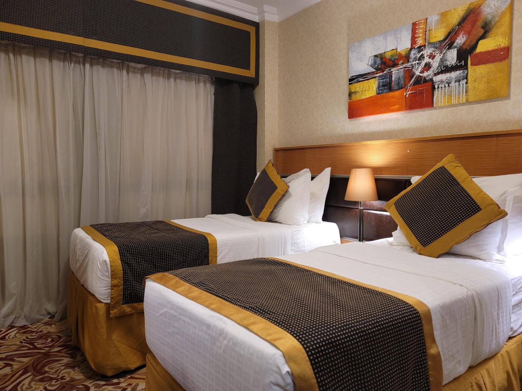Golden Tulip Al Shakreen Medina Exterior photo